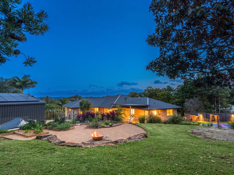 6 Ewandale  Close
